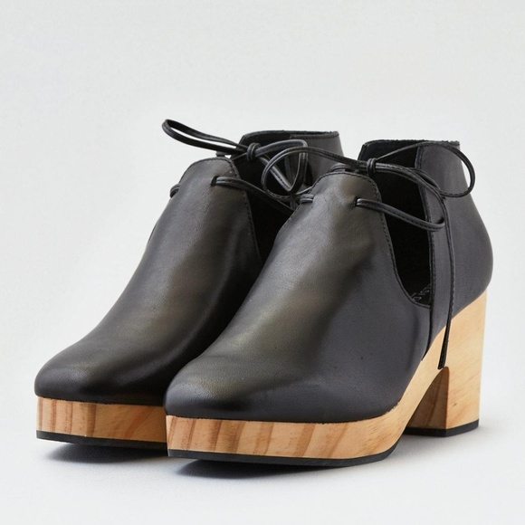 kelsi dagger clog boot